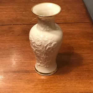 Lenox accents vintage gold trim bud vase
